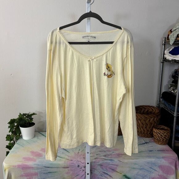 LOONEY TUNES women’s 3X butter yellow Long Sleeve Shirt TWEETY BIRD - Picture 4 of 5